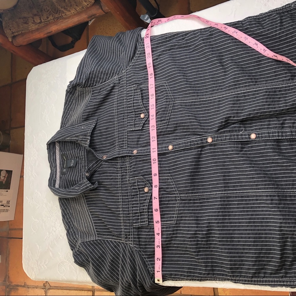 INC button down - Picture 7 of 7